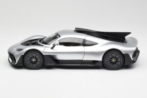 Mercedes AMG One Hightech シルバー NZG 1:18 B66961043 メタル - 画像 4/8