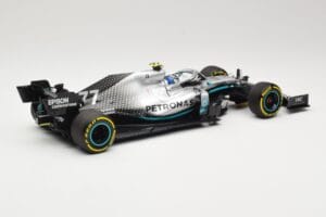 Mercedes AMG Petronas Motorsport W10 #77 V. Bottas 2nd Place Chinese GP 2019 Minichamps 1:18 110190377 メタル - 画像 2/6