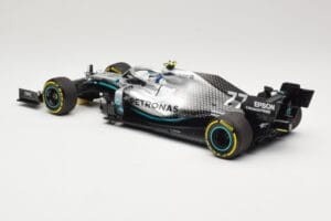 Mercedes AMG Petronas Motorsport W10 #77 V. Bottas 2nd Place Chinese GP 2019 Minichamps 1:18 110190377 メタル - 画像 5/6