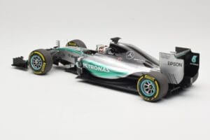 Mercedes AMG Petronas W06 Hybrid #44 L. Hamilton F1 World Champion 2015 Minichamps 1:18 186150044 メタル - 画像 5/6