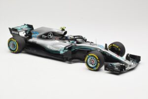 Mercedes AMG Petronas W09 #77 V. Bottas F1 2018 Minichamps 1:18 110180077 メタル - 画像 4/6