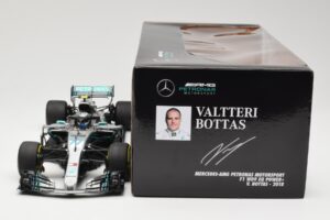 Mercedes AMG Petronas W09 #77 V. Bottas F1 2018 Minichamps 1:18 110180077 メタル - 画像 6/6