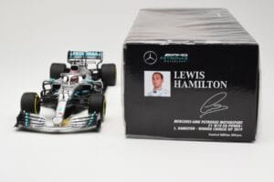 Mercedes AMG Petronas W10 #44 L. Hamilton Winner Chinese GP 2019 Minichamps 1:18 110190344 メタル - 画像 6/6