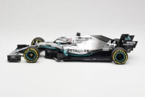 Mercedes AMG Petronas W10 #44 L. Hamilton F1 World Champion 2019 Minichamps 1:18 110190044 メタル - 画像 3/6