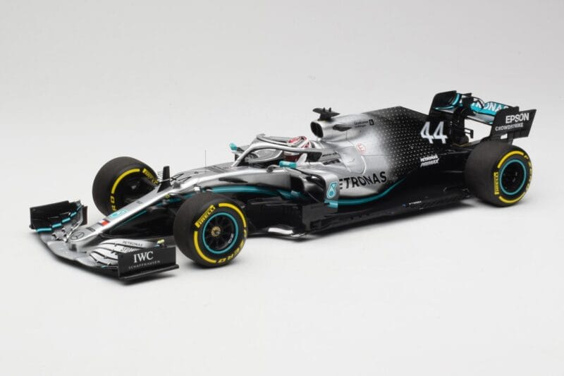 Mercedes AMG Petronas W10 #44 L. Hamilton F1 World Champion 2019 Minichamps 1:18 110190044 メタル