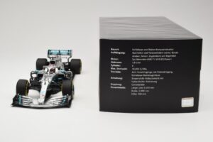 Mercedes AMG Petronas W10 #44 L. Hamilton F1 World Champion Dealer Edition 2019 Minichamps 1:18 B66960567 メタル - 画像 6/7