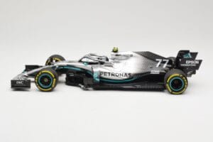 Mercedes AMG Petronas W10 #77 V. Bottas F1 2019 Minichamps 1:18 110190077 メタル - 画像 3/6