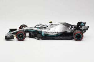 Mercedes AMG Petronas W10 #77 V. Bottas British GP 2019 Minichamps 1:18 110191077 メタル - 画像 3/6