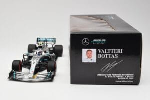 Mercedes AMG Petronas W10 #77 V. Bottas British GP 2019 Minichamps 1:18 110191077 メタル - 画像 6/6