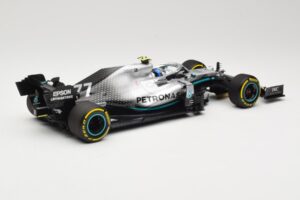 Mercedes AMG Petronas W10 #77 V. Bottas Winner USA GP 2019 Minichamps 1:18 110191877 メタル - 画像 2/6