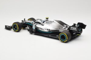 Mercedes AMG Petronas W10 #77 V. Bottas Winner USA GP 2019 Minichamps 1:18 110191877 メタル - 画像 5/6