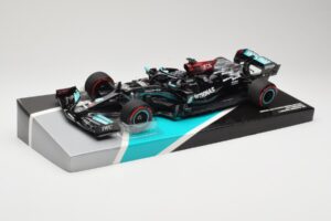 Mercedes AMG Petronas W12 E Performance #44 L. Hamilton Bahrain GP 2021 Minichamps 1:18 113210144 メタル - 画像 2/6