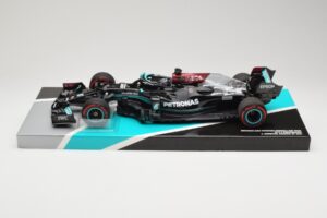 Mercedes AMG Petronas W12 E Performance #44 L. Hamilton Bahrain GP 2021 Minichamps 1:18 113210144 メタル
