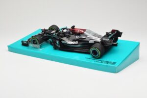 Mercedes AMG Petronas W12 E Performance #44 L. Hamilton Russian GP 2021 Minichamps 1:18 113211544 メタル - 画像 5/6
