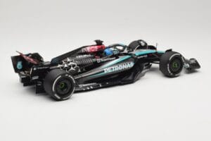 Mercedes AMG Petronas W15 E Performance #63 G. Russell Winner Austrian GP 2024 Minichamps 1:18 110241163 メタル - 画像 2/6