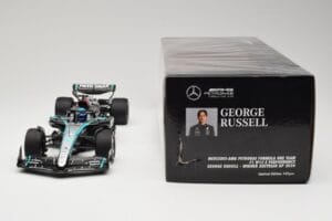 Mercedes AMG Petronas W15 E Performance #63 G. Russell Winner Austrian GP 2024 Minichamps 1:18 110241163 メタル - 画像 6/6