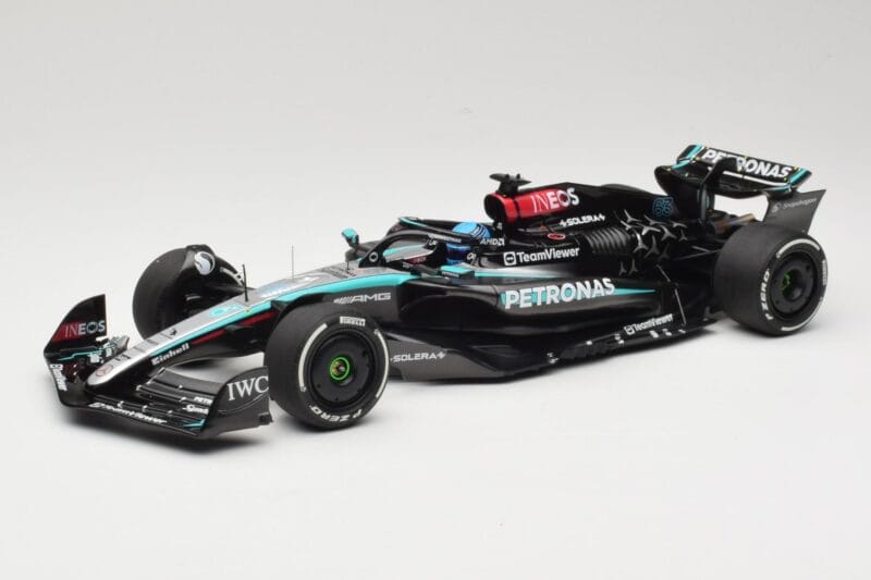 Mercedes AMG Petronas W15 E Performance #63 G. Russell Winner Austrian GP 2024 Minichamps 1:18 110241163 メタル