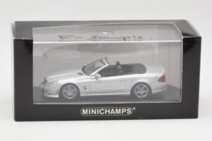 Mercedes AMG SL63 R230 シルバー Minichamps 1:43 B66960018-R メタル - 画像 4/4
