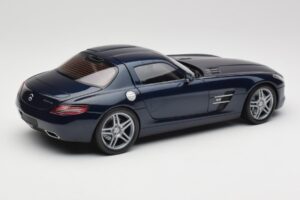 Mercedes SLS AMG C197 Blue Metallic Minichamps 1:18 180039021 メタル - 画像 3/8