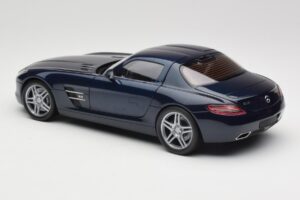 Mercedes SLS AMG C197 Blue Metallic Minichamps 1:18 180039021 メタル - 画像 7/8