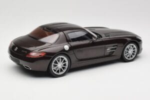 Mercedes AMG SLS C197 Brown Metallic Minichamps 1:18 100039028 メタル - 画像 3/8