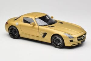 Mercedes AMG SLS C197 ゴールド Minichamps 1:18 100039024 メタル - 画像 6/8