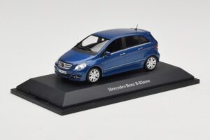 Mercedes B-Class W245 Lotus Blue Metallic Minichamps 1:43 B66962407 メタル - 画像 2/4