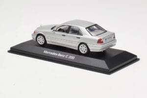 Mercedes C 200 W202 Iridium Silver Minichamps 1:43 B66040488 メタル - 画像 3/4