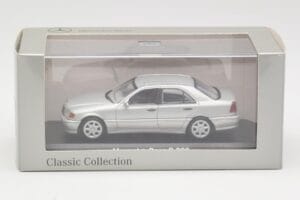 Mercedes C 200 W202 Iridium Silver Minichamps 1:43 B66040488 メタル - 画像 4/4