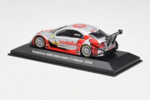 Mercedes C-Class C203 #1 Vodafone AMG B. Schneider DTM 2004 Minichamps 1:43 B66962207 メタル - 画像 3/4