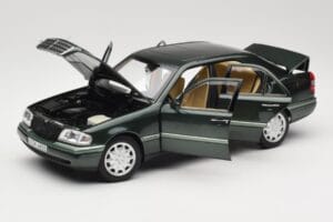 Mercedes C-Class W202 Malachite Green Norev 1:18 183372 メタル - 画像 2/8