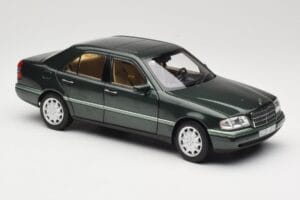 Mercedes C-Class W202 Malachite Green Norev 1:18 183372 メタル - 画像 4/8