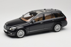 Mercedes C-Class W204 エステート Obsidian Black AUTOart 1:18 B66962349 メタル
