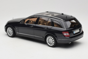 Mercedes C-Class W204 エステート Obsidian Black AUTOart 1:18 B66962349 メタル - 画像 7/8