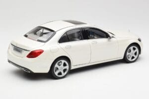 Mercedes C-Class W205 Diamond ホワイト メタリック Norev 1:18 B66960256 メタル - 画像 3/8