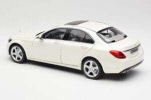 Mercedes C-Class W205 Diamond ホワイト メタリック Norev 1:18 B66960256 メタル - 画像 7/8