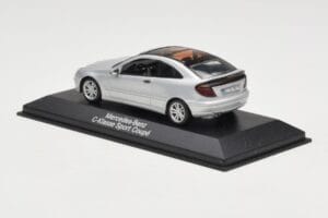 Mercedes C-Class W203 Sport Coupe シルバー Minichamps 1:43 B66961916 メタル - 画像 3/4