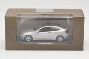 Mercedes C-Class W203 Sport Coupe シルバー Minichamps 1:43 B66961916 メタル - 画像 4/4