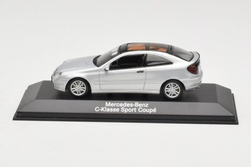 Mercedes C-Class W203 Sport Coupe シルバー Minichamps 1:43 B66961916 メタル