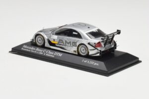 Mercedes C-Class W203 #8 Team AMG DTM Test Car 2004 Minichamps 1:43 400043498 メタル - 画像 3/4