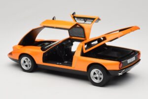 Mercedes C111 II White Autumn Metallic Norev 1:18 183050 メタル - 画像 5/10