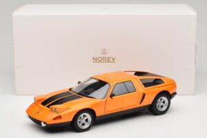 Mercedes C111 II White Autumn Metallic Norev 1:18 183050 メタル - 画像 10/10