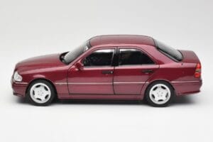 Mercedes AMG C36 W202 アルマンディンレッド Norev 1:18 B66040706 メタル - 画像 4/8