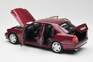 Mercedes AMG C36 W202 アルマンディンレッド Norev 1:18 B66040706 メタル - 画像 5/8