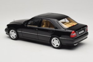 Mercedes C36 AMG W202 Obsidian Black Metallic Norev 1:18 183381 メタル - 画像 7/8