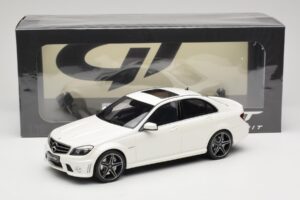 Mercedes C63 AMG W204 Diamond White GT Spirit 1:18 GT928 レジン - 画像 6/6