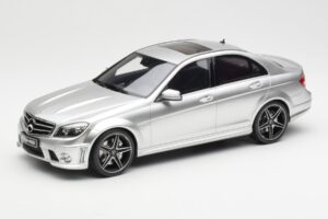 Mercedes C63 AMG W204 シルバー GT Spirit 1:18 GT462 レジン