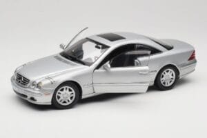 Mercedes CL 500 C215 シルバー AUTOart 1:18 B66962152 メタル - 画像 2/8