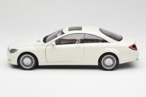 Mercedes CL500 C216 Calcit ホワイト AUTOart 1:18 B66962341 メタル - 画像 4/8