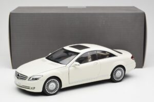 Mercedes CL500 C216 Calcit ホワイト AUTOart 1:18 B66962341 メタル - 画像 8/8